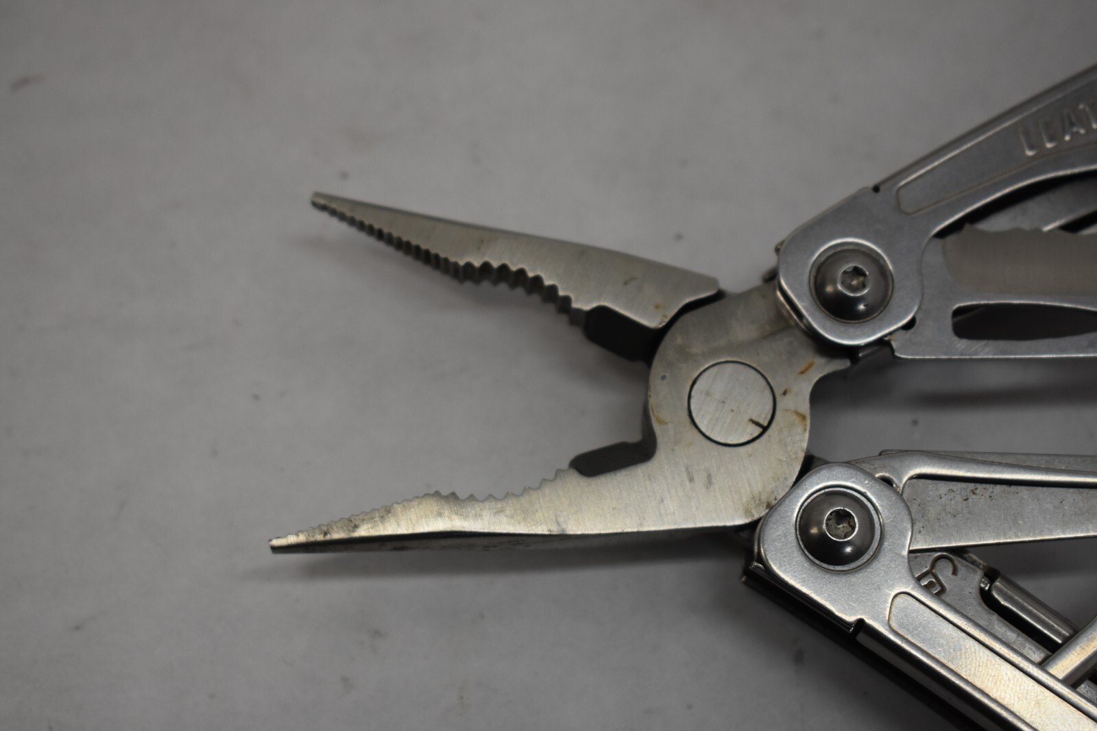 Leatherman Wingman Multi Tool Combo Knife Pliers File Scissors Drivers Openers