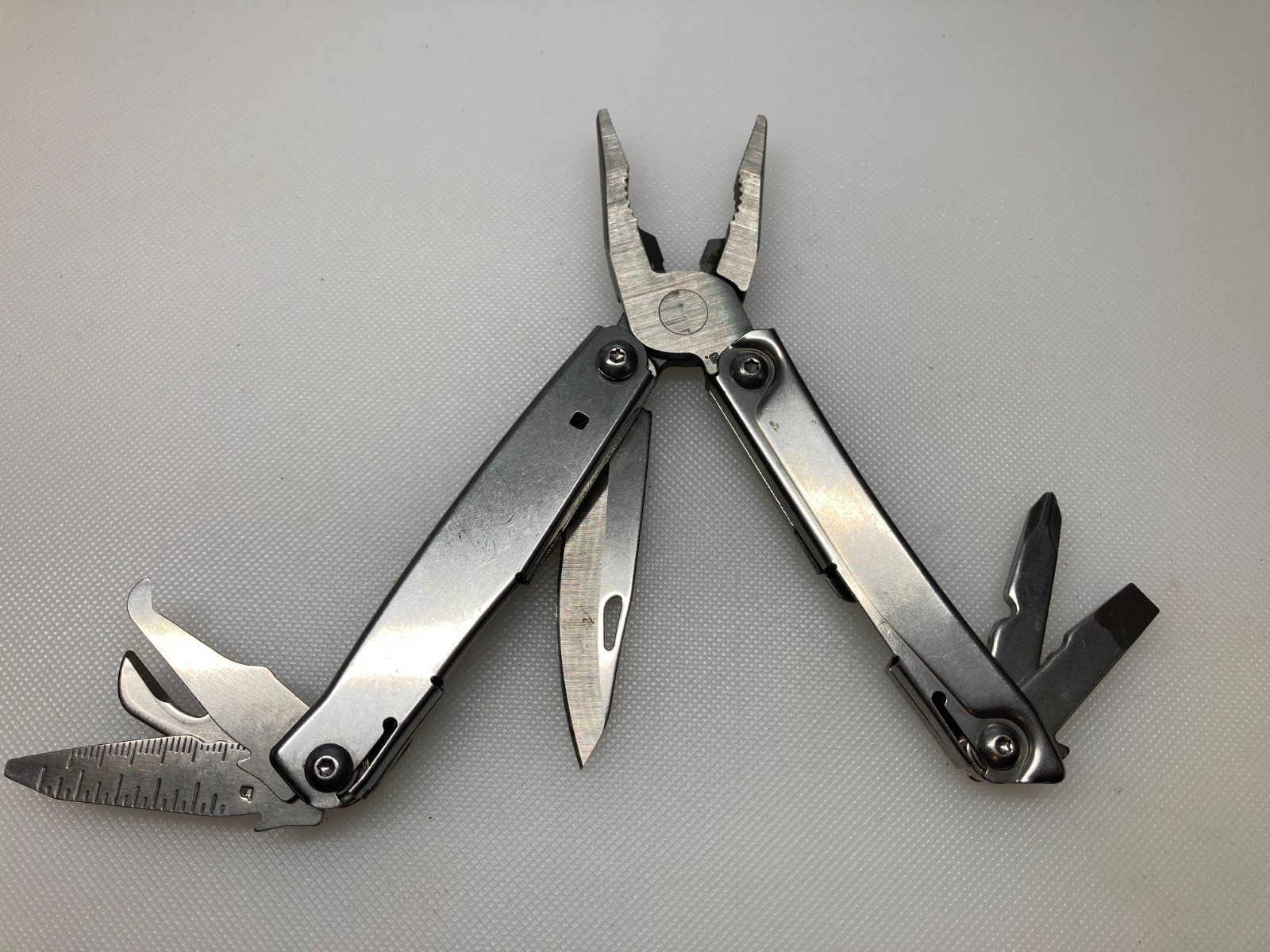 Leatherman Rev Multi Tool (C)