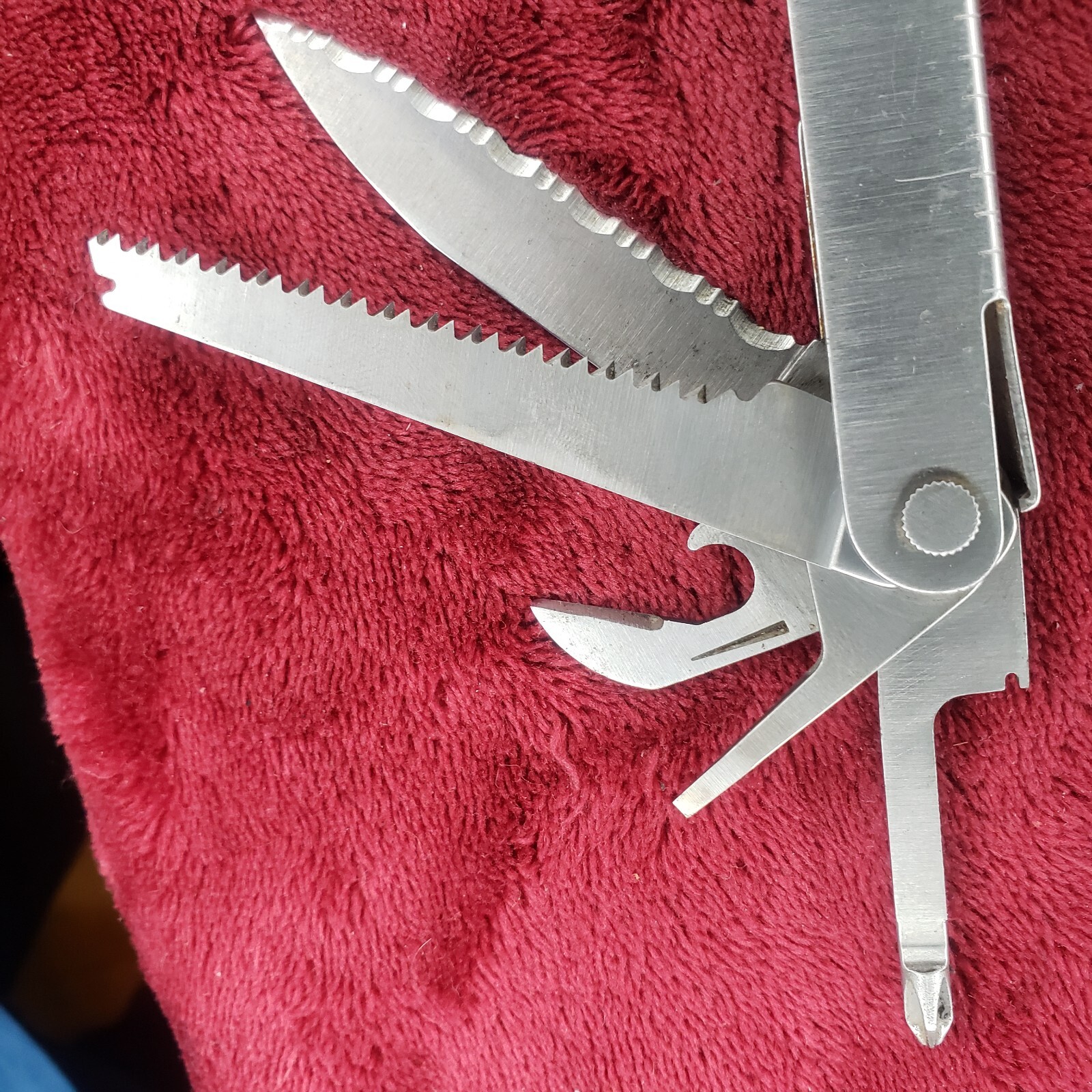 🔪 🔪 Leatherman Super Tool Multi Tool with Sheath.