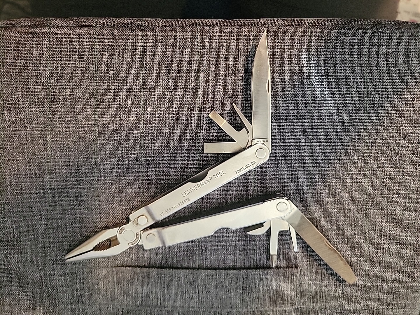 Vintage Original Leatherman Multi-Tool Portland OR TM 1325473 w/ Leather Sheath