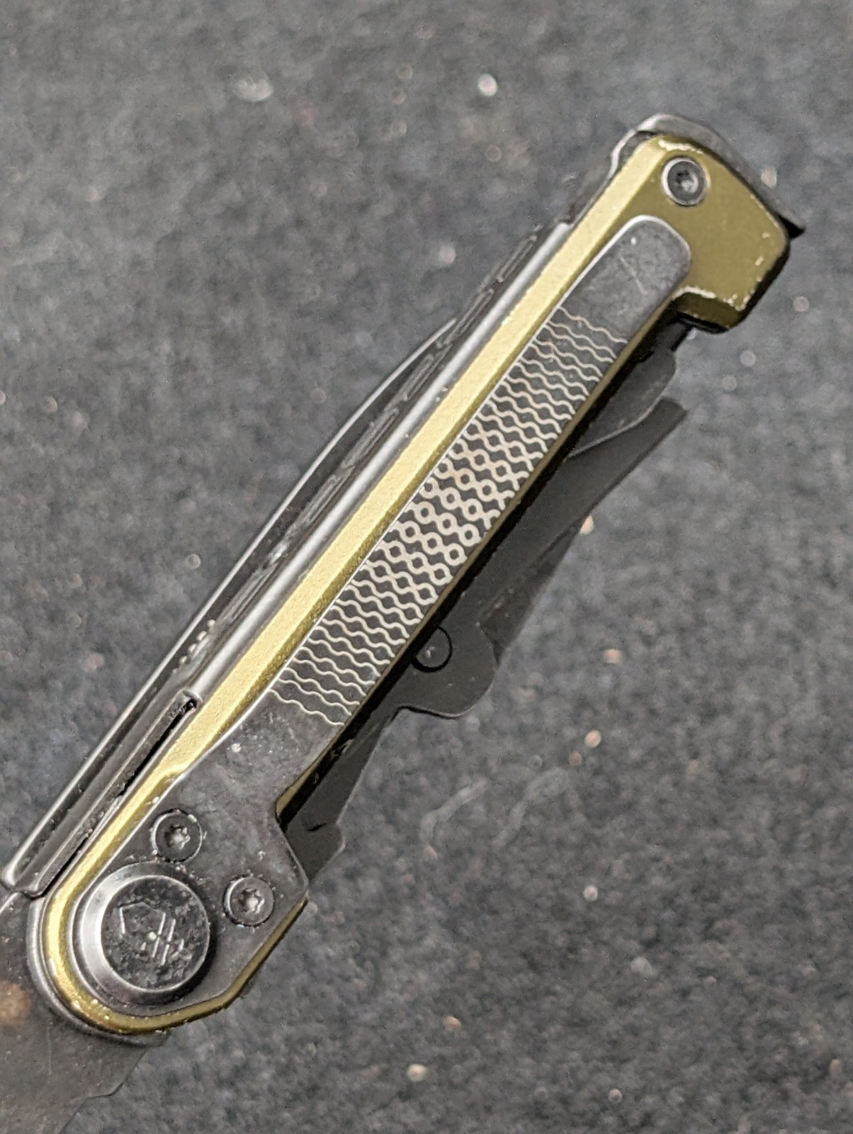 Gerber Armbar Scout Multi-Tool Knife w/ Scissors & Saw More… – Nice