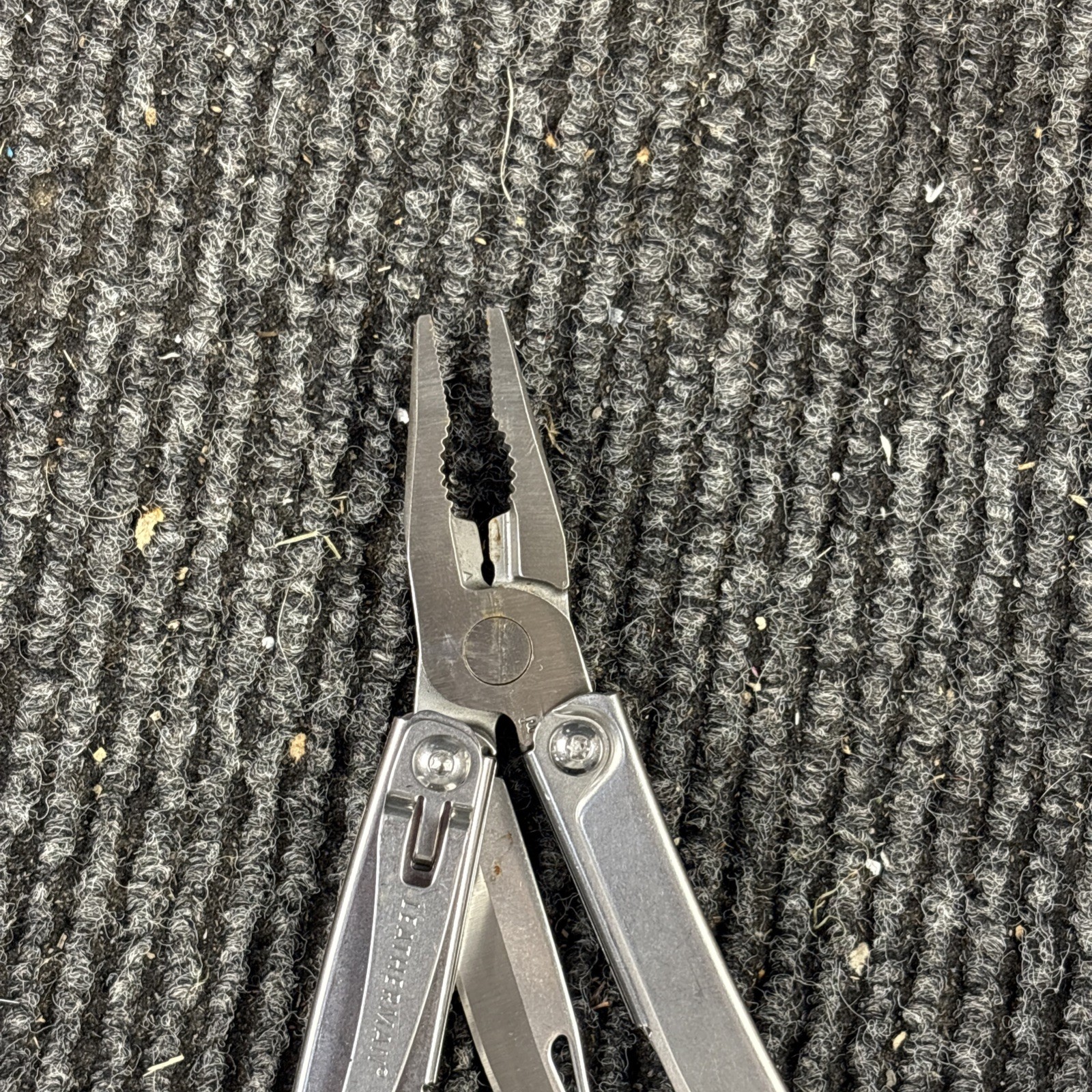 Leatherman Rev 3.8″ Multi-Tool, Stainless! USED (046)