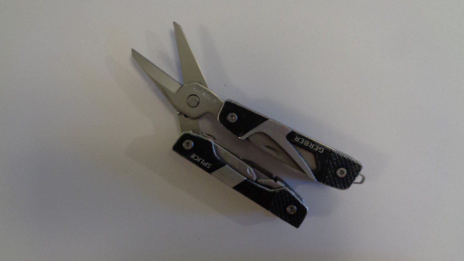 Two Gerber multi tools -Splice and MiniSuspensionS – BROKEN, FOR REPAIR or PARTS