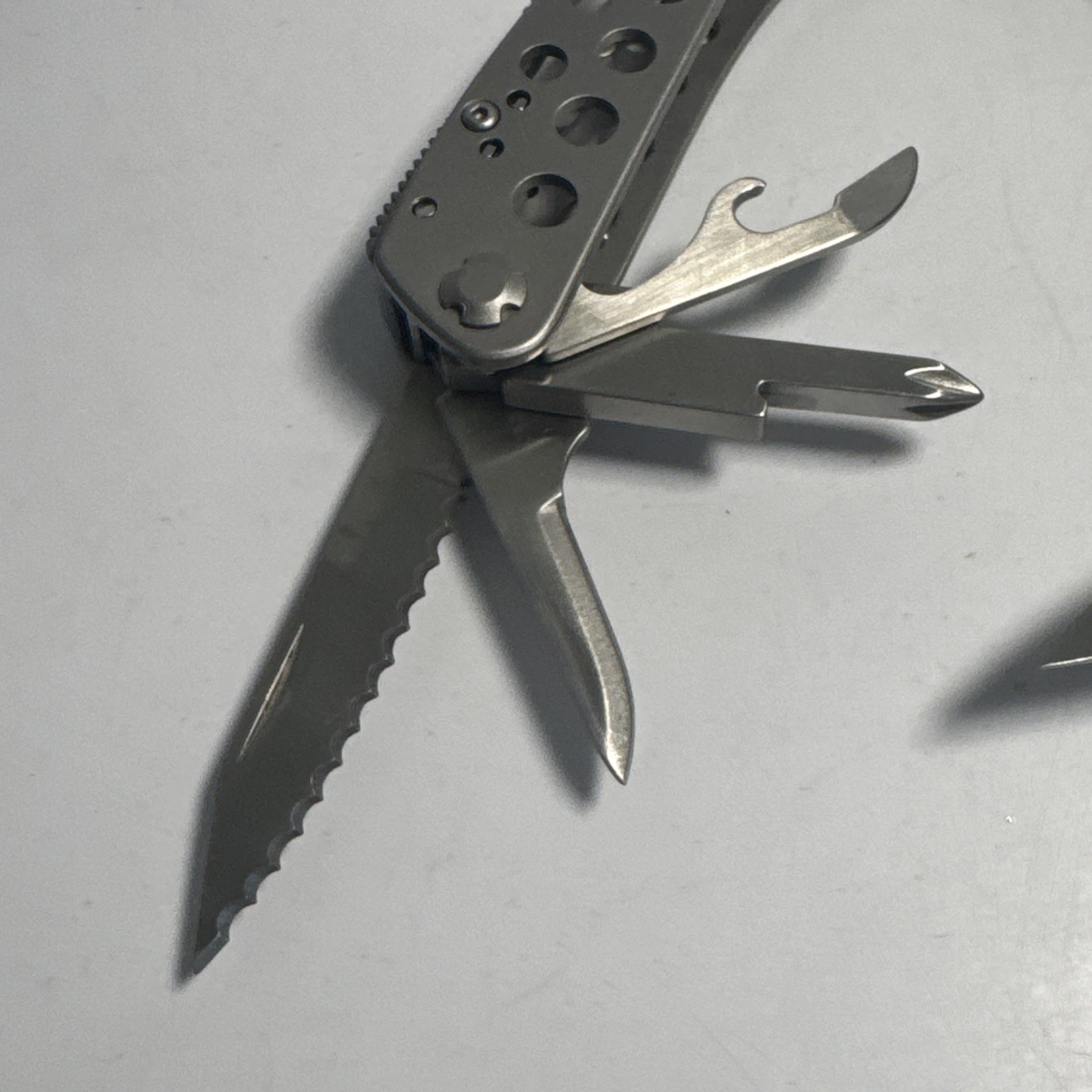 Winchester RARE Stainless Steel Multi-Tool Pocket Knife 9 N 1 + Sheath HTF Mint