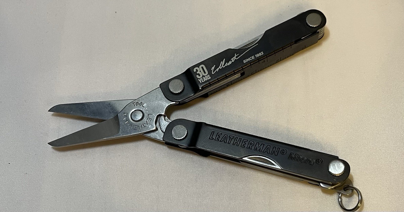 LM141 Leatherman 30th Anniversary Super Tool 300 + Micra In Display Box