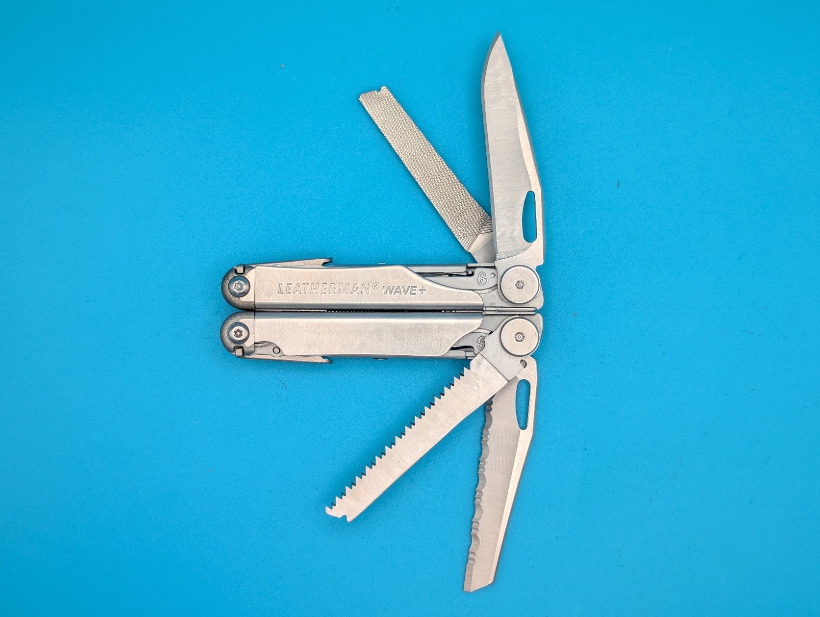 Leatherman Wave Plus + Multi-Tool! FAST SHIPPING! WITH SHEATH! EXCELLENT