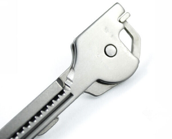 6 In 1 Keychain Multi-tool Key Screwdriver Mini Knife Camping and Daily Tool
