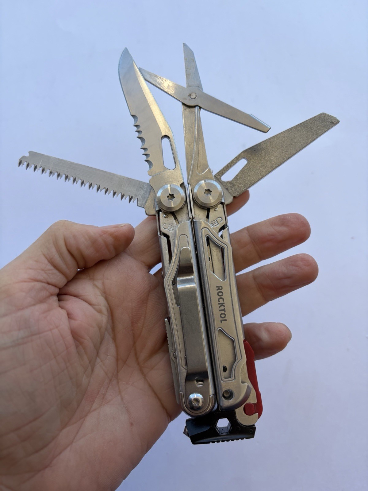 ROCKTOL MULTITOOL 22-IN-1 W/SHEATH & FIRE STARTER/WHISTLE & MORE, EXCELLENT