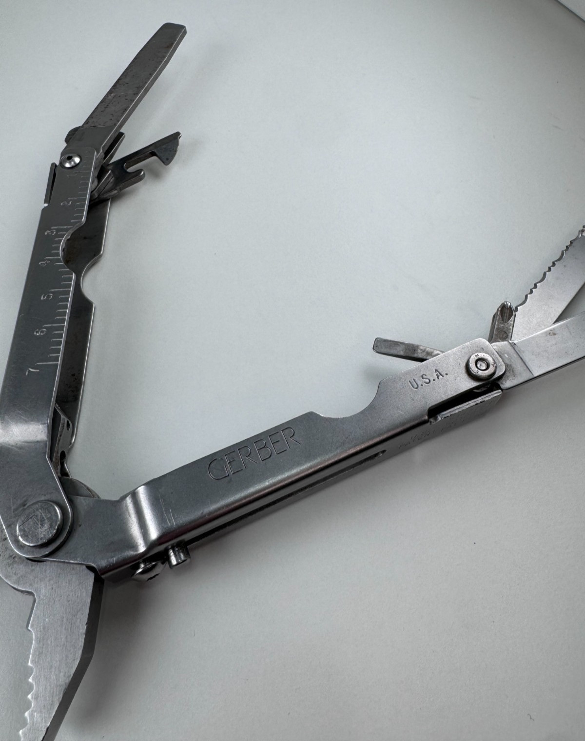 Gerber MP600 Utility Multi-Tool Needle Nose Bluntnose Pliers USA Grey Silver