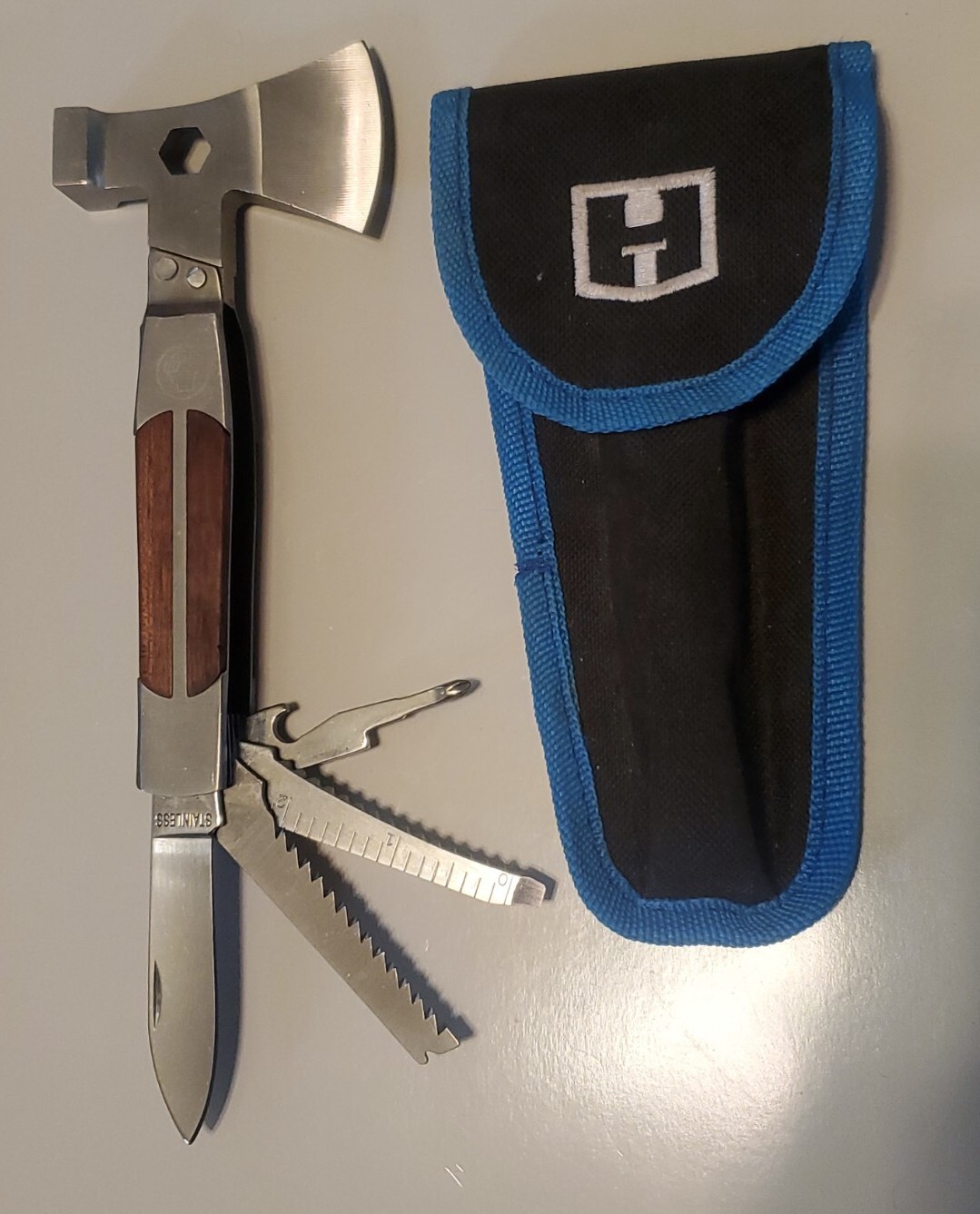 Hart Hatchet Multi Tool Set with carrying pouch.