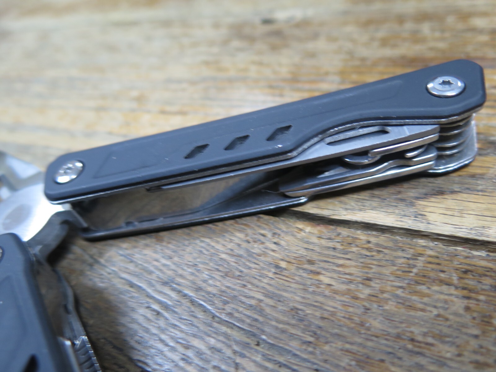 Ozark Trail Multitool Spring Loaded Pliers BLACK HANDLE WITH SHEATH