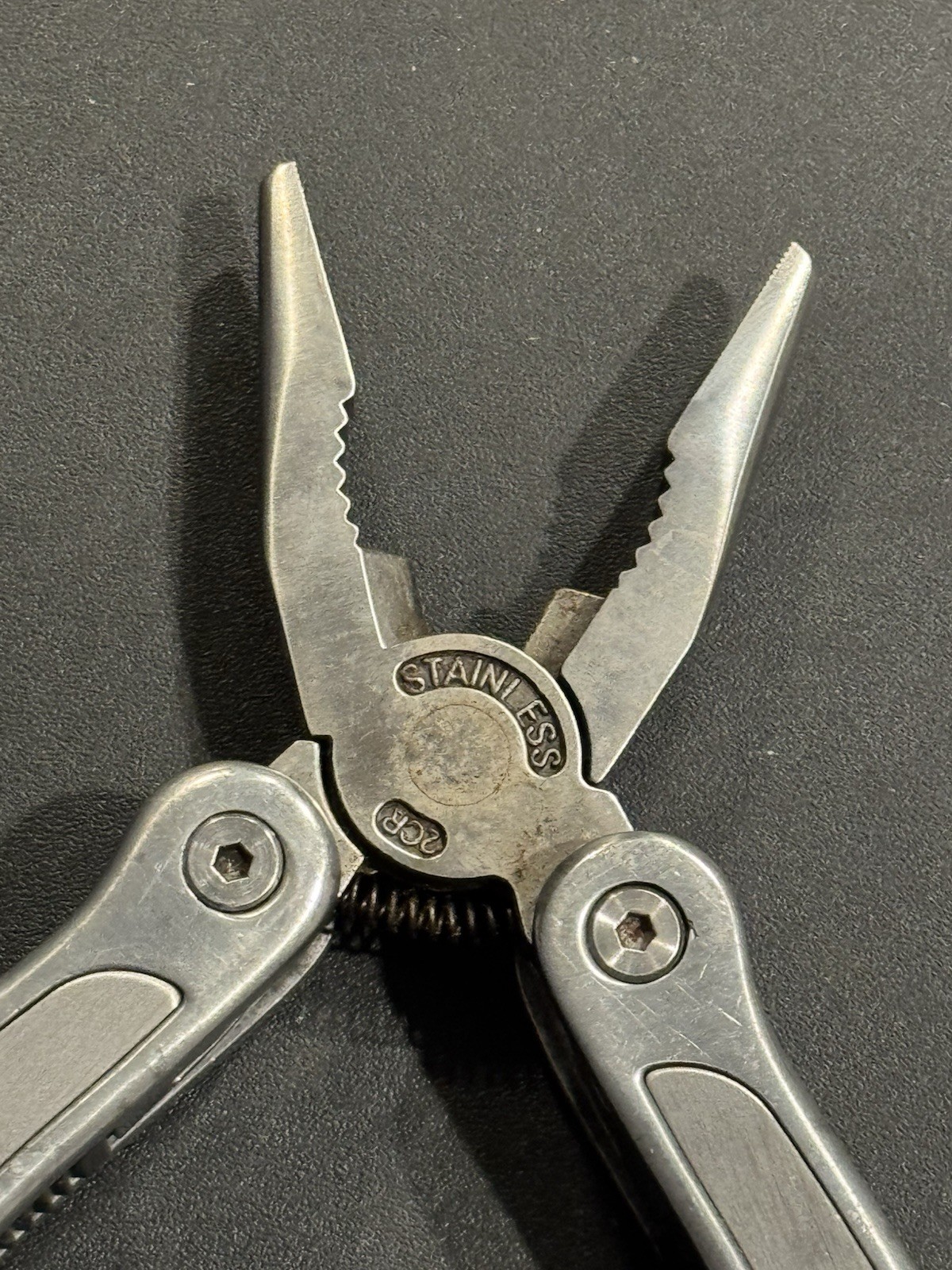 DREMEL MULTI-PLIERS TOOL Stainless Steel. Nice Condition Rare Find!