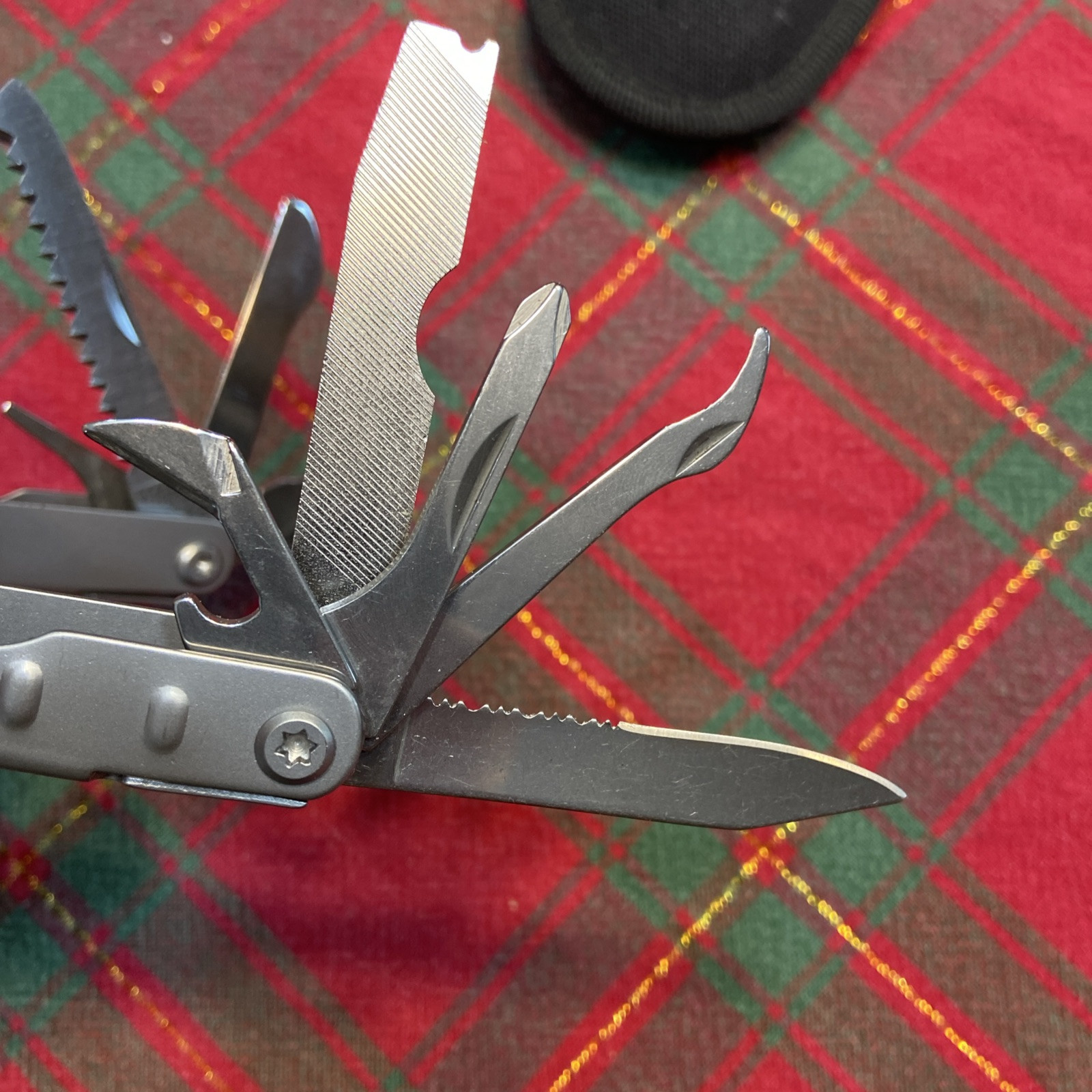 Schrade Tough Tool USA Multi-tool w/SHEATH
