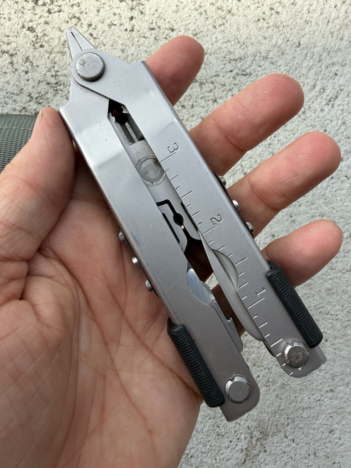 GERBER MP600 MULTI-PLIER TOOL MILITARY, HUNTERS SILVER W/ACU CASE/POUCH EXC.!