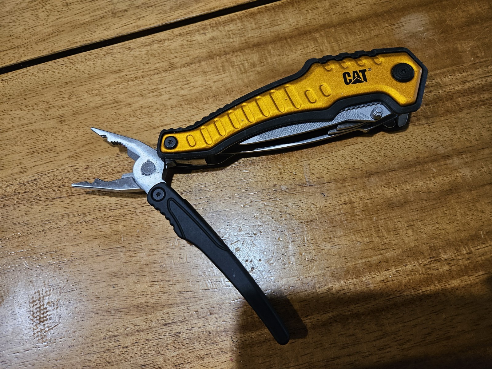 Cat Brand XL multitool 9 In 1
