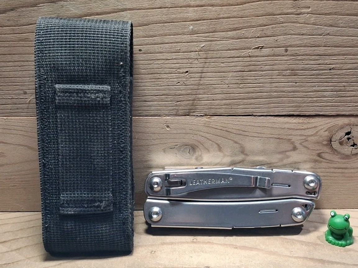 LEATHERMAN WINGMAN MULTI-TOOL MADE 03/25 PERFECT CONDITION WITH SHEATH
