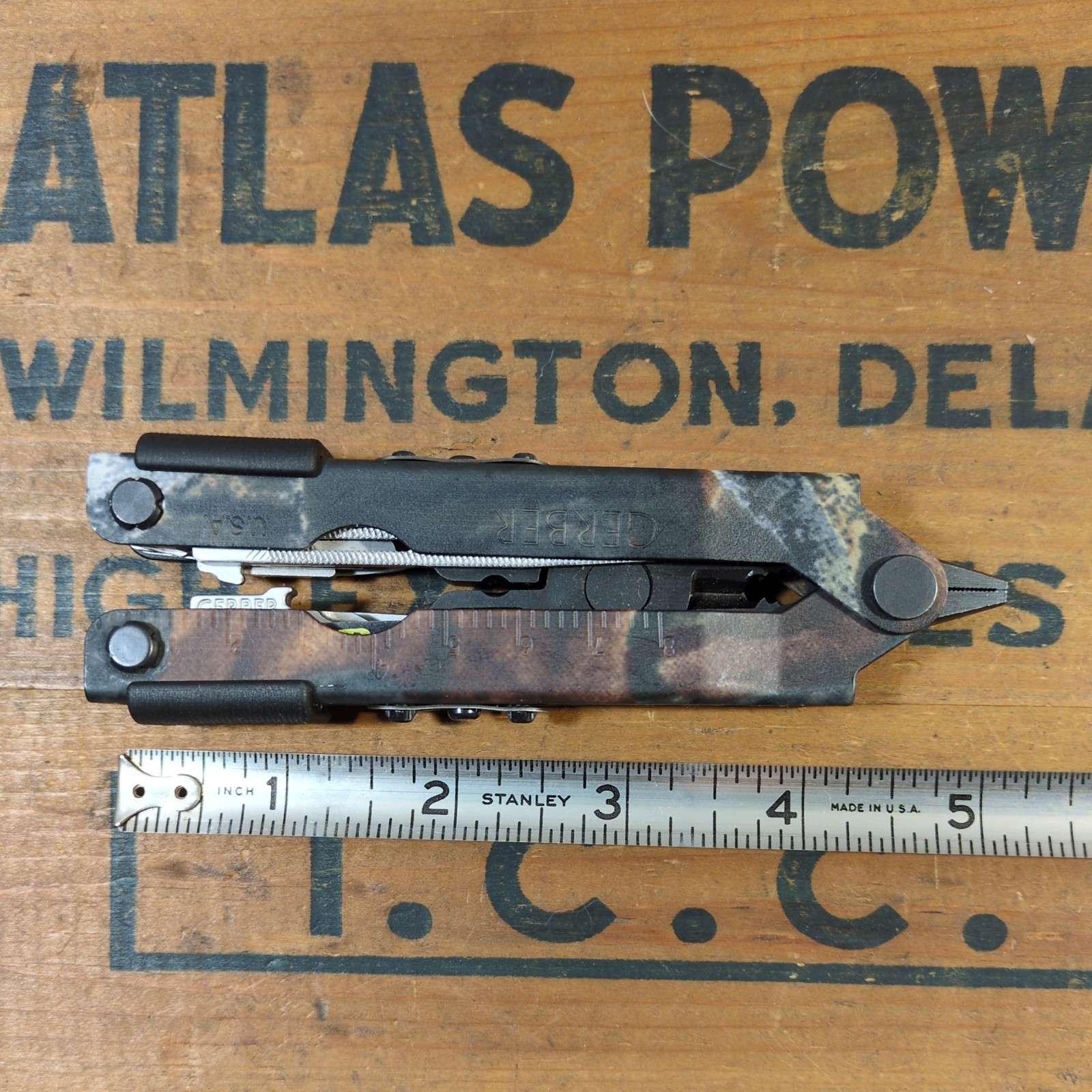Gerber USA MP600 Pro Scout Mossy Oak Multi Tool Folding Knife