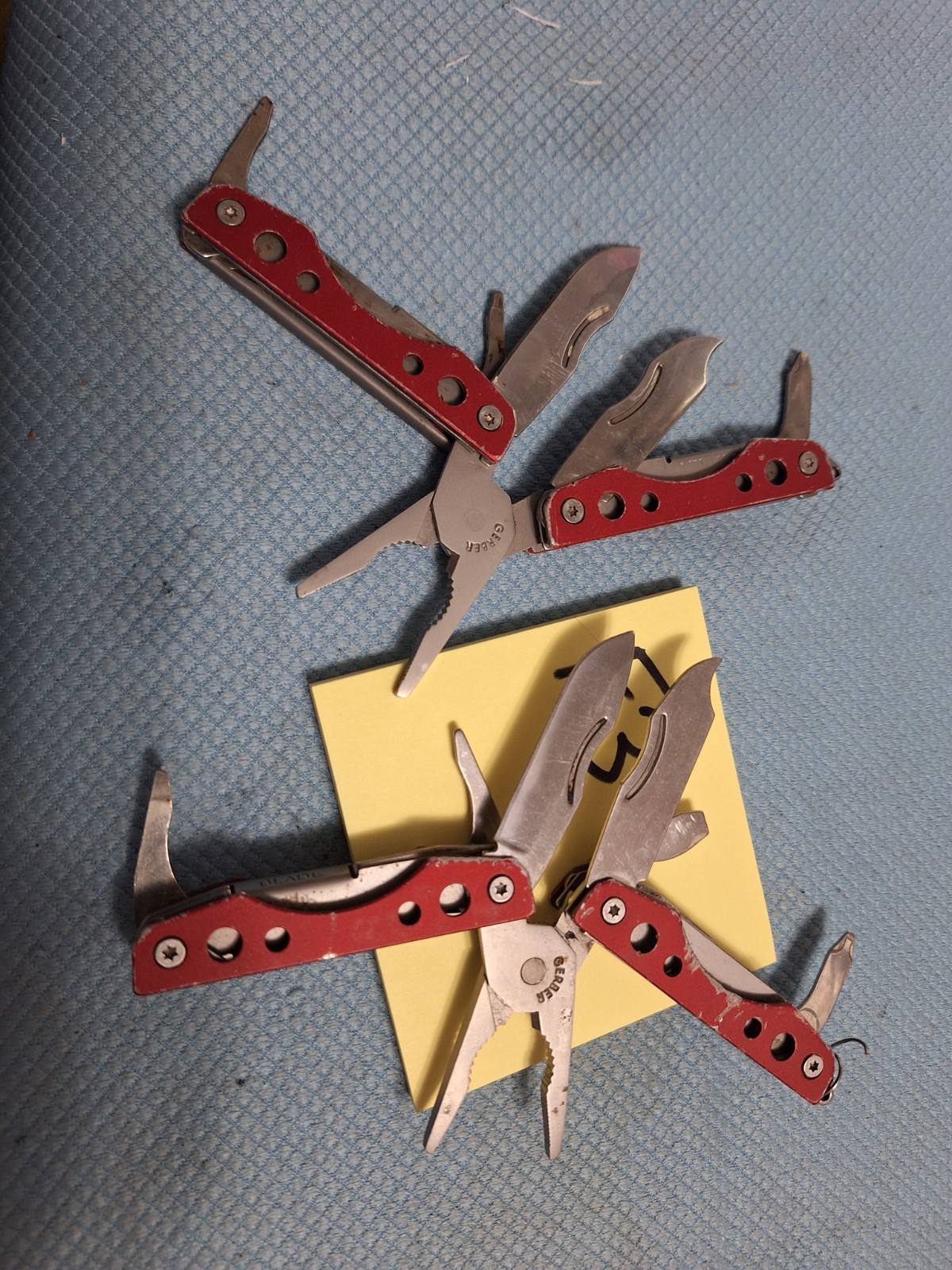 2 Gerber MINI CLUTCH MULTI TOOLS Red LOT F3