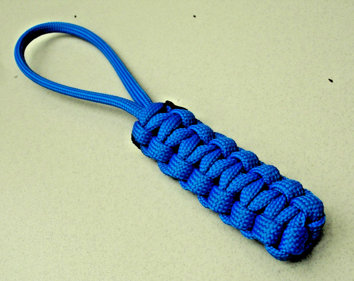 BLUE 550 PARACORD KEY CHAIN / KNIFE LANYARD PROUDLY HANDMADE IN THE USA