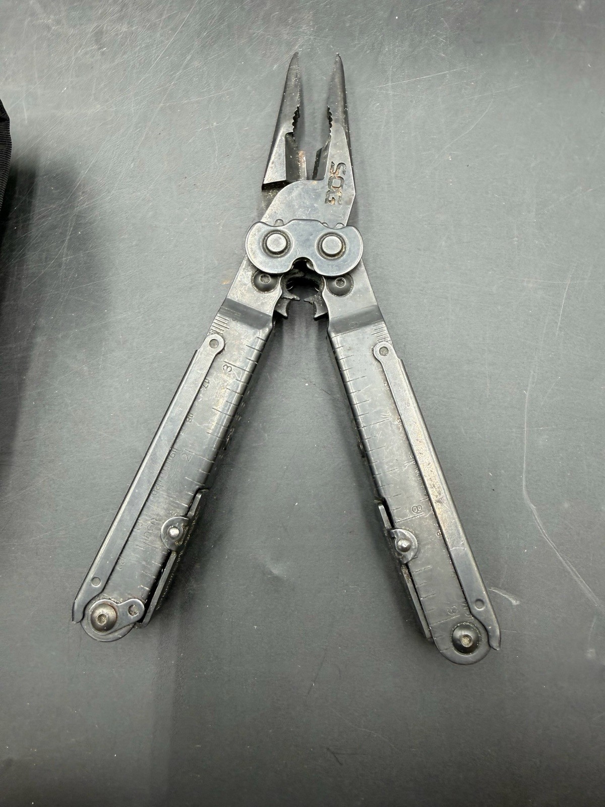 SOG Powerlock V-Cutter Multi-Tool with Carrying Pouch Black