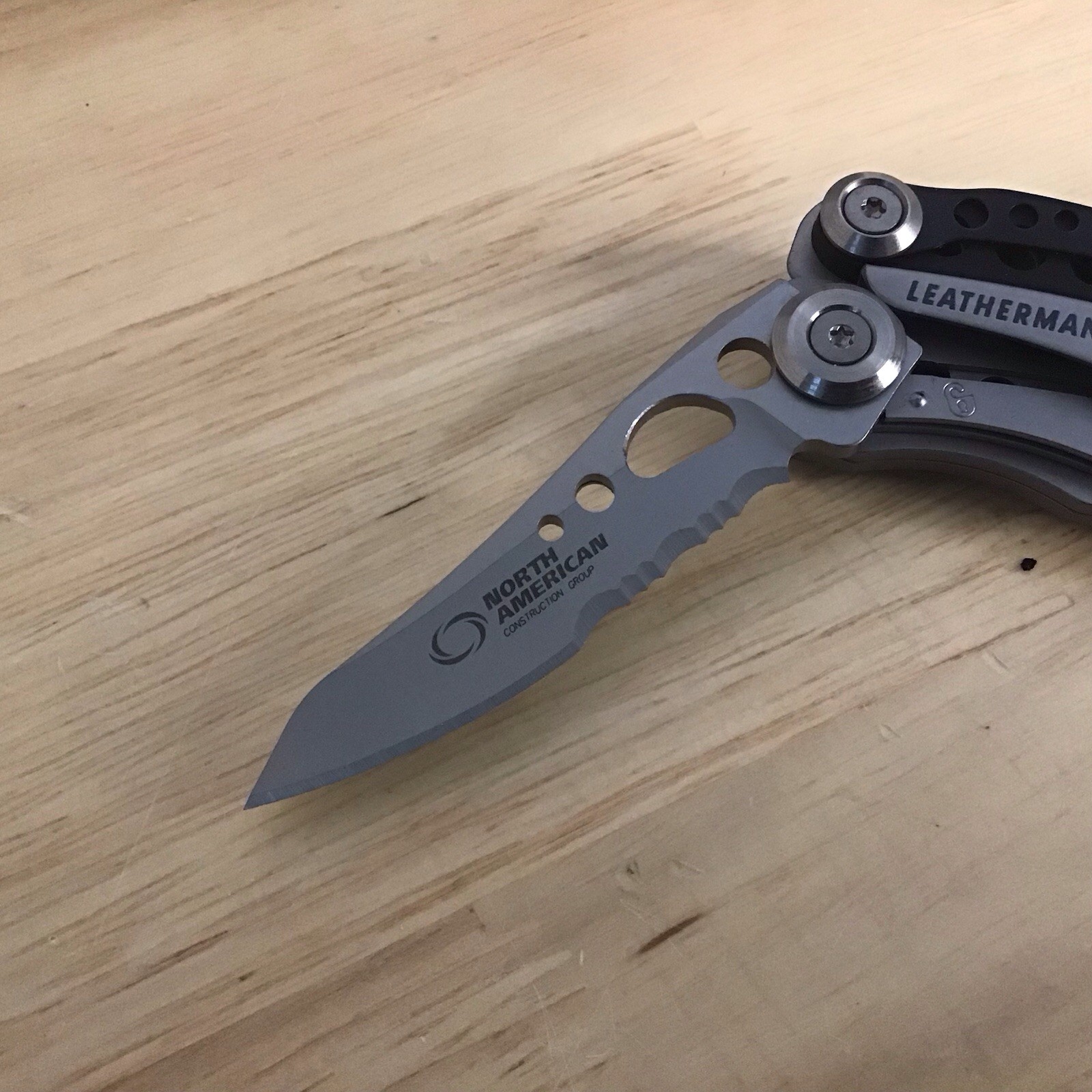 RARE Leatherman RETIRED FREESTYLE Multi-tool New Condition. Branded