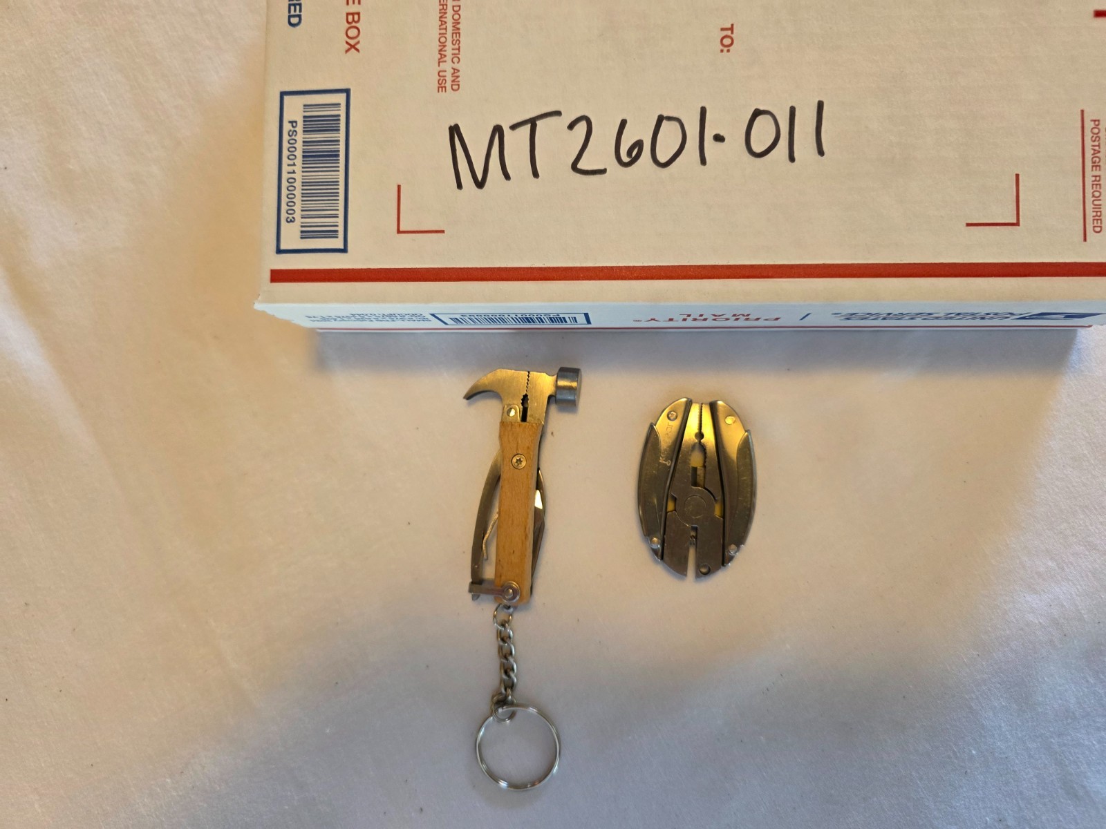 MT2601-011 – Unique Multi-Tool + Case Free Shipping Used