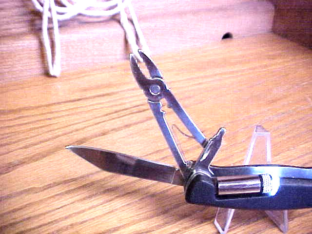 CABELAS STYLE Pocket knife multi tool with LED flashlight CAMPKNIFE