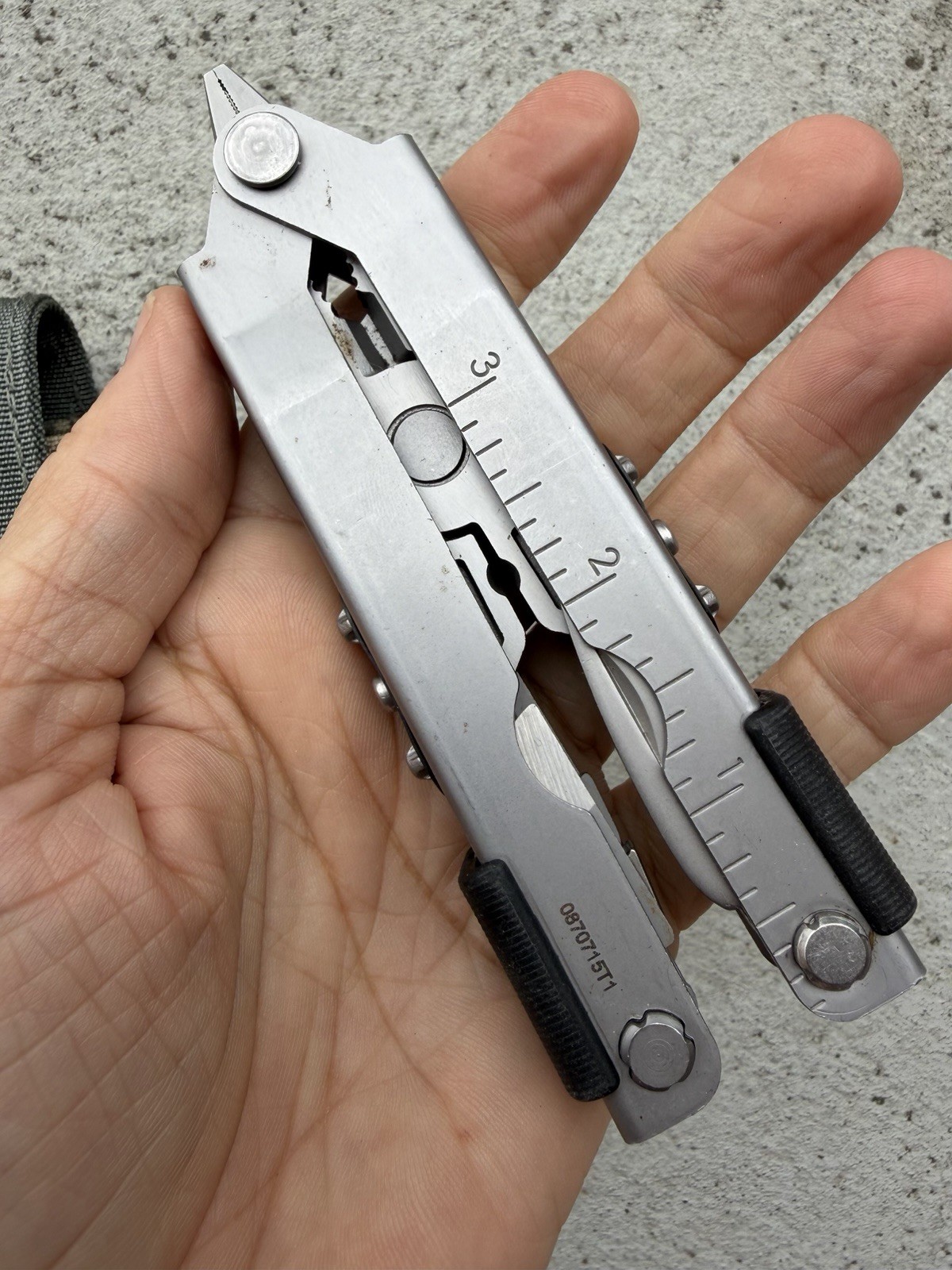 GERBER MP600 USA SILVER MULTI TOOL, KNIFE, PLIER, W/SHEATH, EXCELLENT!