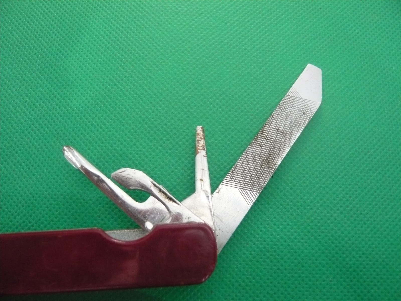 Lifelong Multi Tool 9 Tools in One. Stainless Pliers, knives, tools.