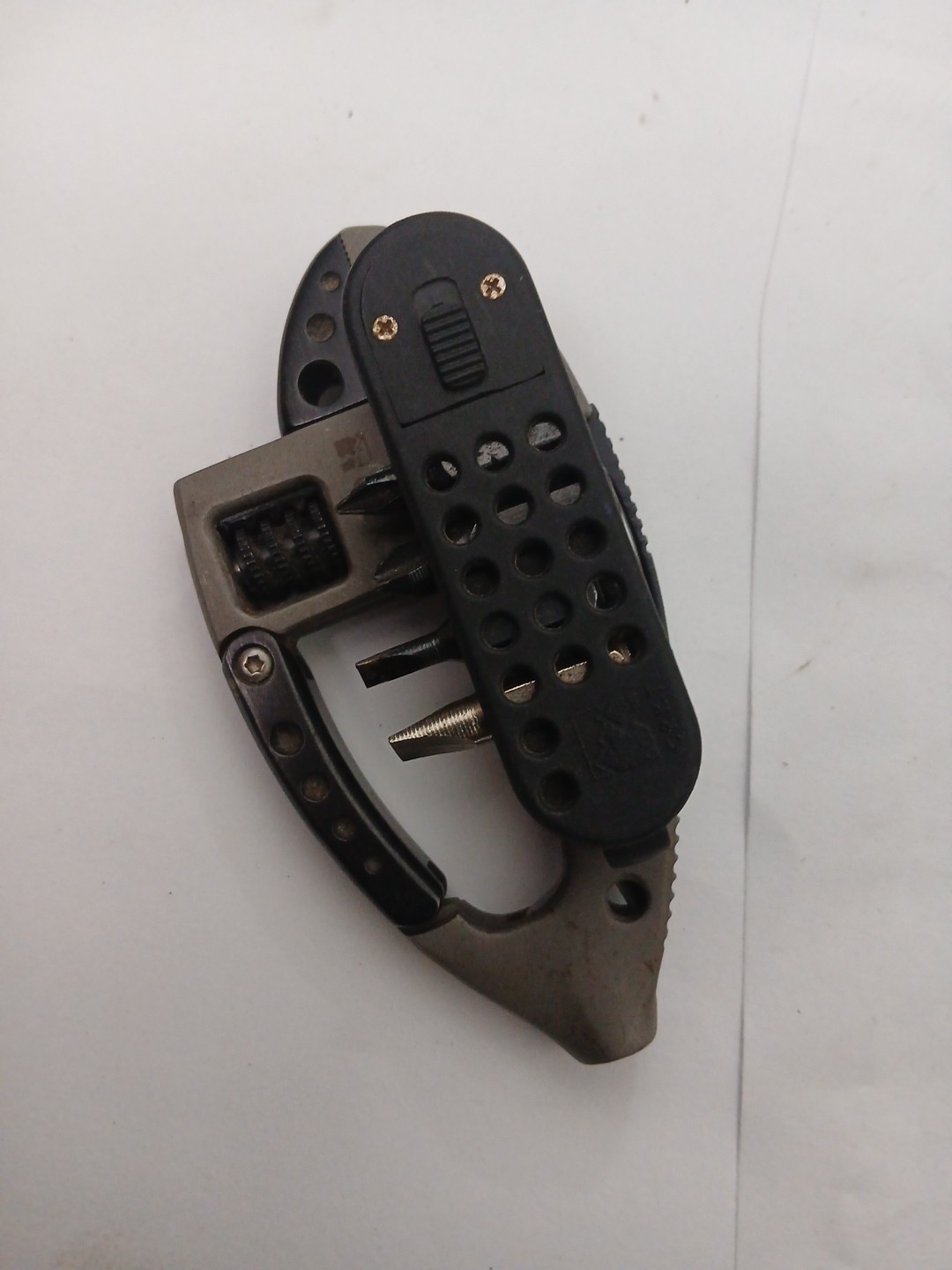 CRKT Knife/Multi-Tool Guppie Gray/Black 8 Tools & LED light & Belt Clip & sheath