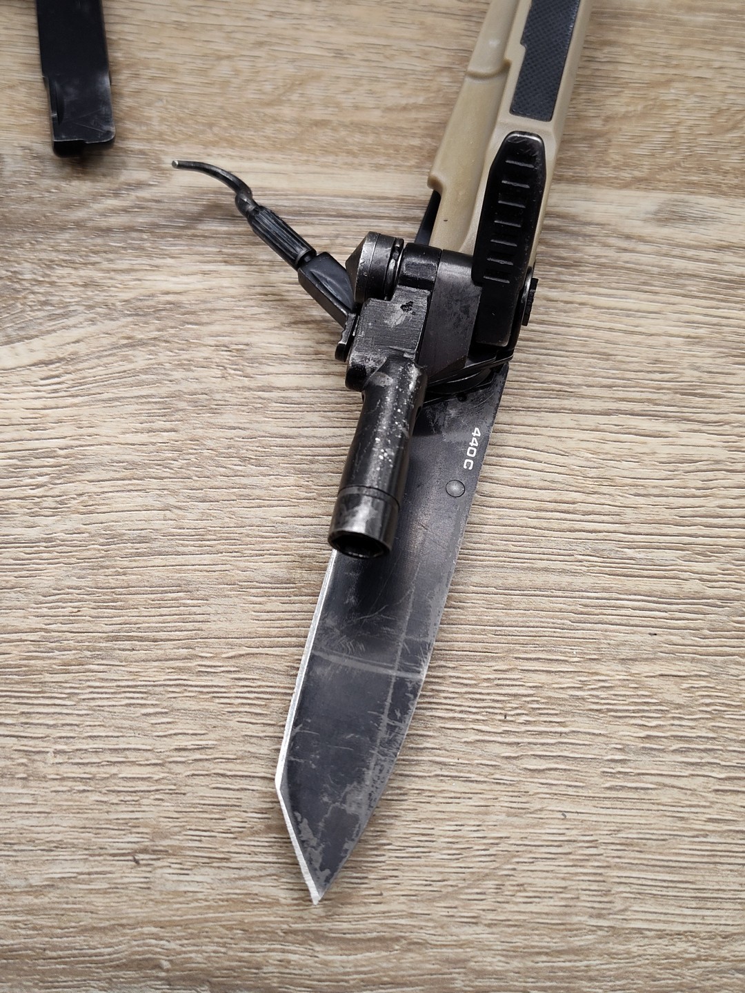 Real Avid Multi-Tool AR15 Hunting Rifle Tool Pliers Knife More!