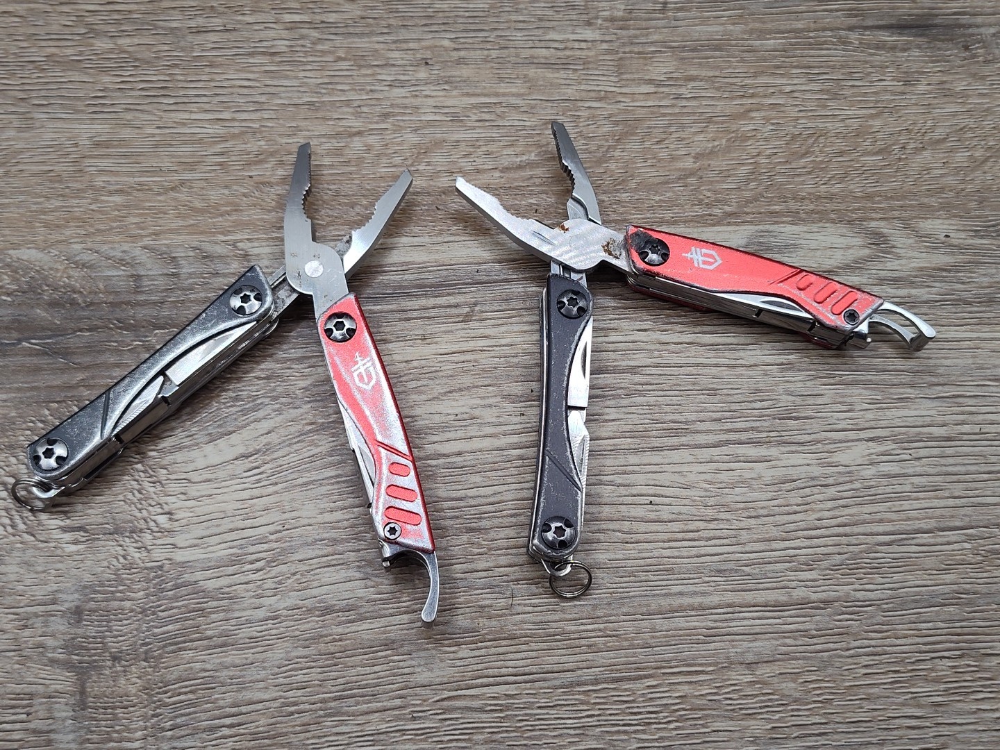 Lot P 2 Gerber Dime Multi Tool Pliers Knife Tools