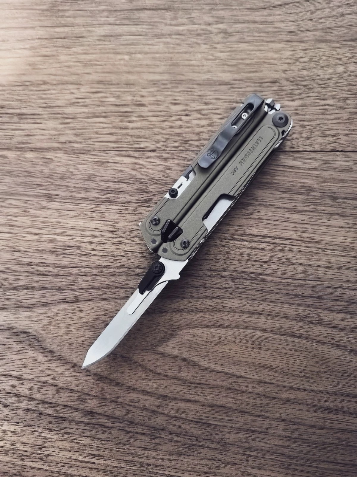Scalpel Adapter for Leatherman FREE T2 T4 P2 P4 ARC – FITS Disposable Blades