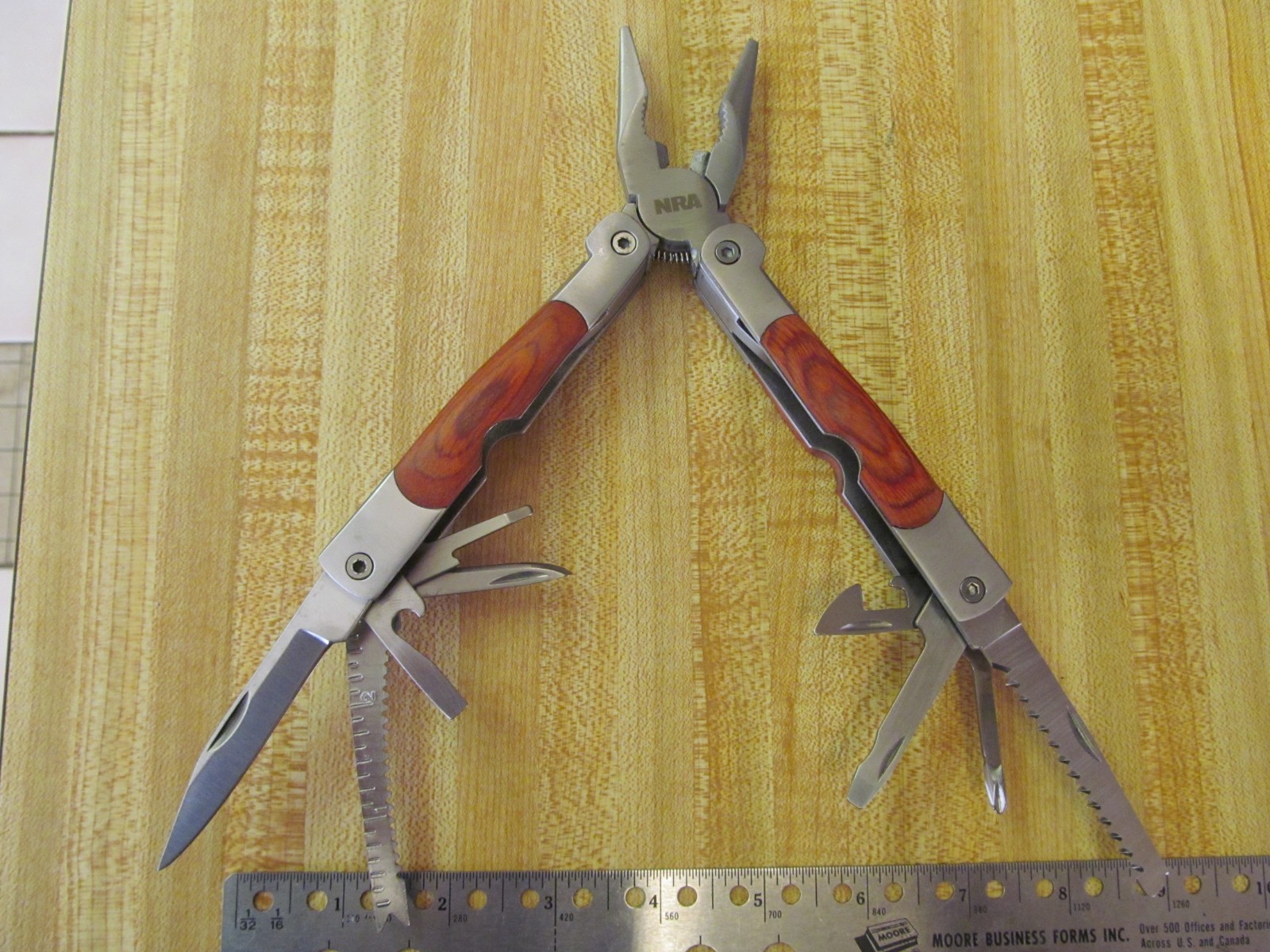 Lot of 8 Various brands inc. Winchester and Coast Multi Tools