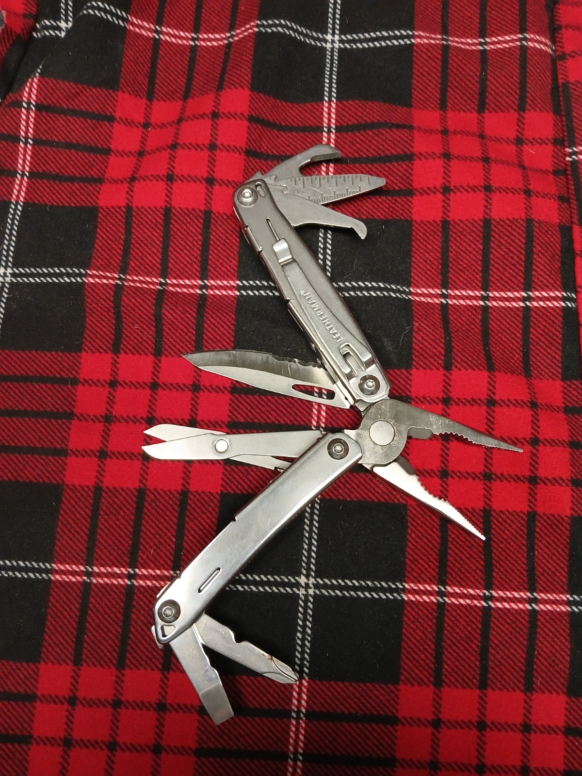Leatherman Wingman Multi-Tool with Nylon Case