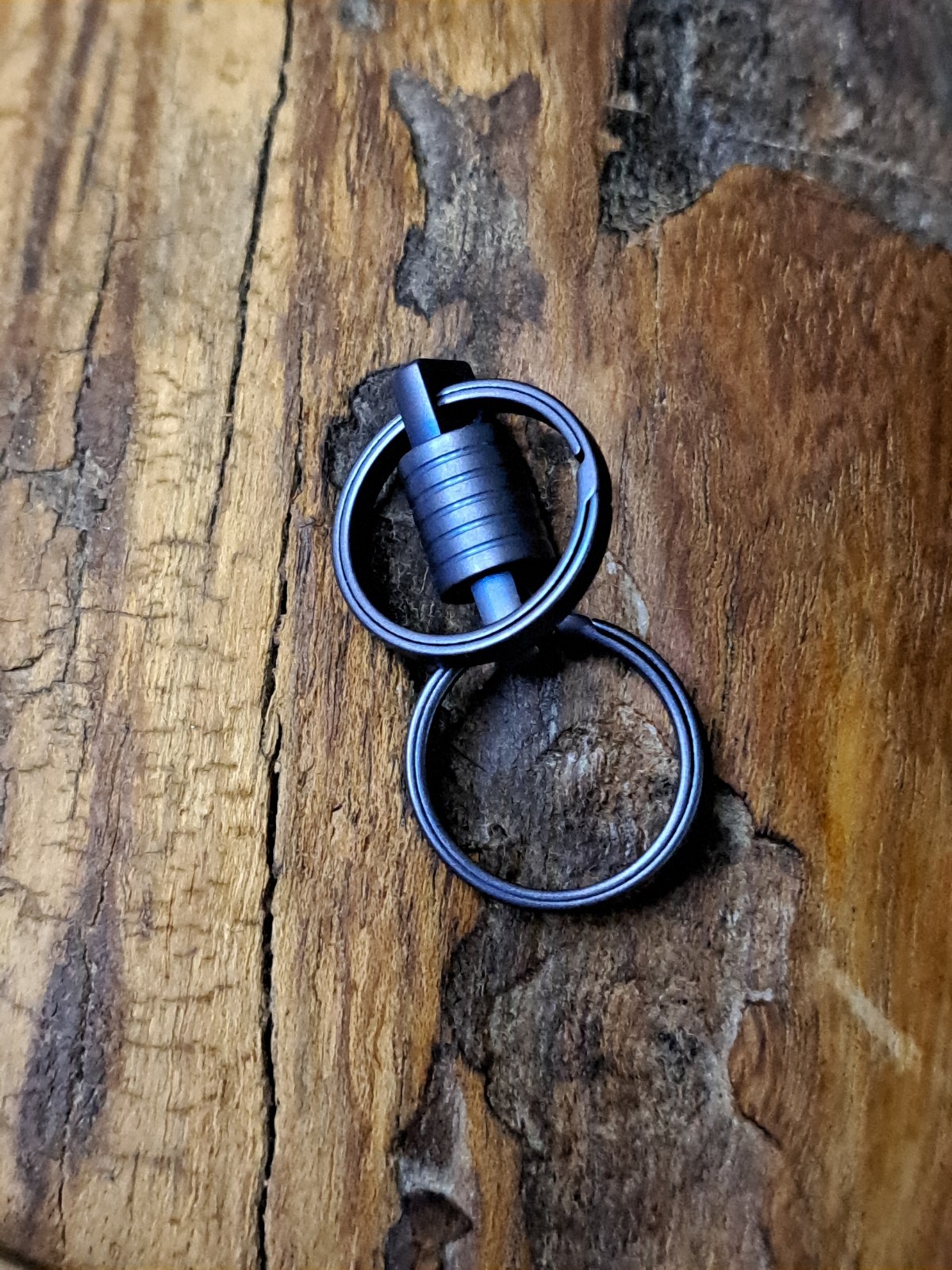 Pro Mini Series Anodized Titanium Swivel With 16mm Titanium Keyrings