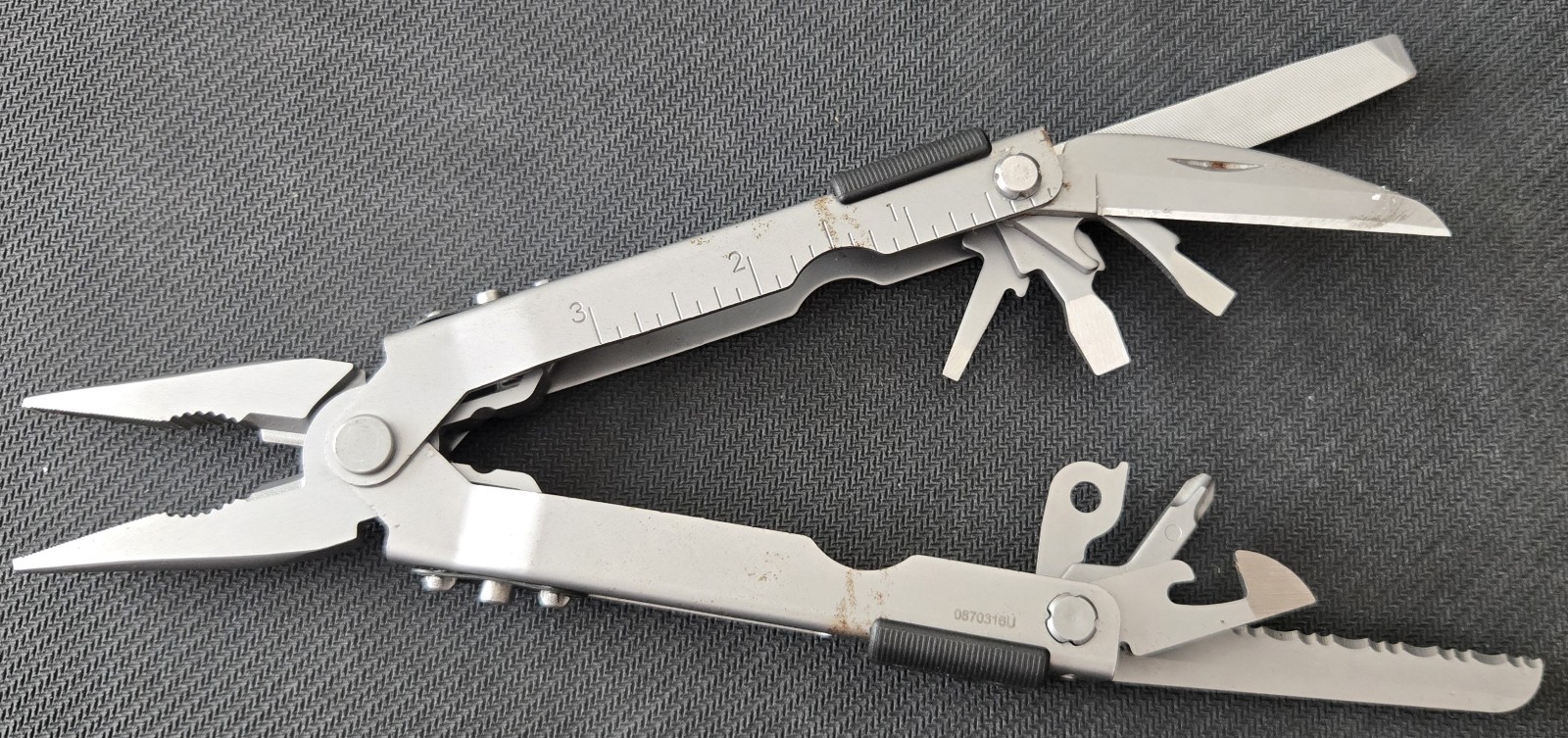 Gerber Multi-Plier 600 MP 600 ProScout Double Blade Carbide Multi Tool