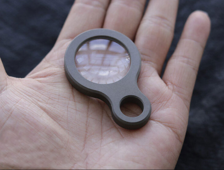 Outdoor Survival Portable Titanium Magnifying Glass Lens Handheld Pendant EDC A+