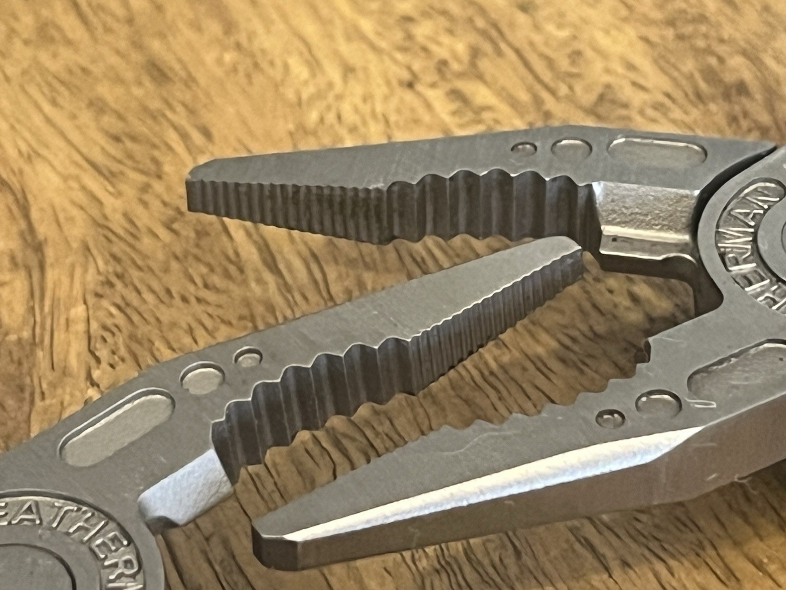 Leatherman Skeletool MultiTools SUPER NICE!! w/Leather Sheath (Lot Of 2)