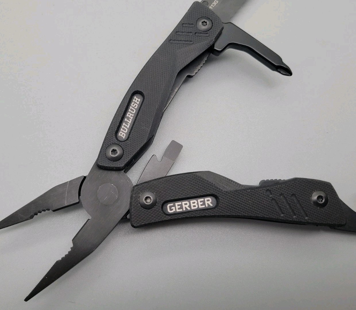 Gerber Bullrush Multi-Tool – Black G-10 handles – Strap Cutter – DISCONTINUED