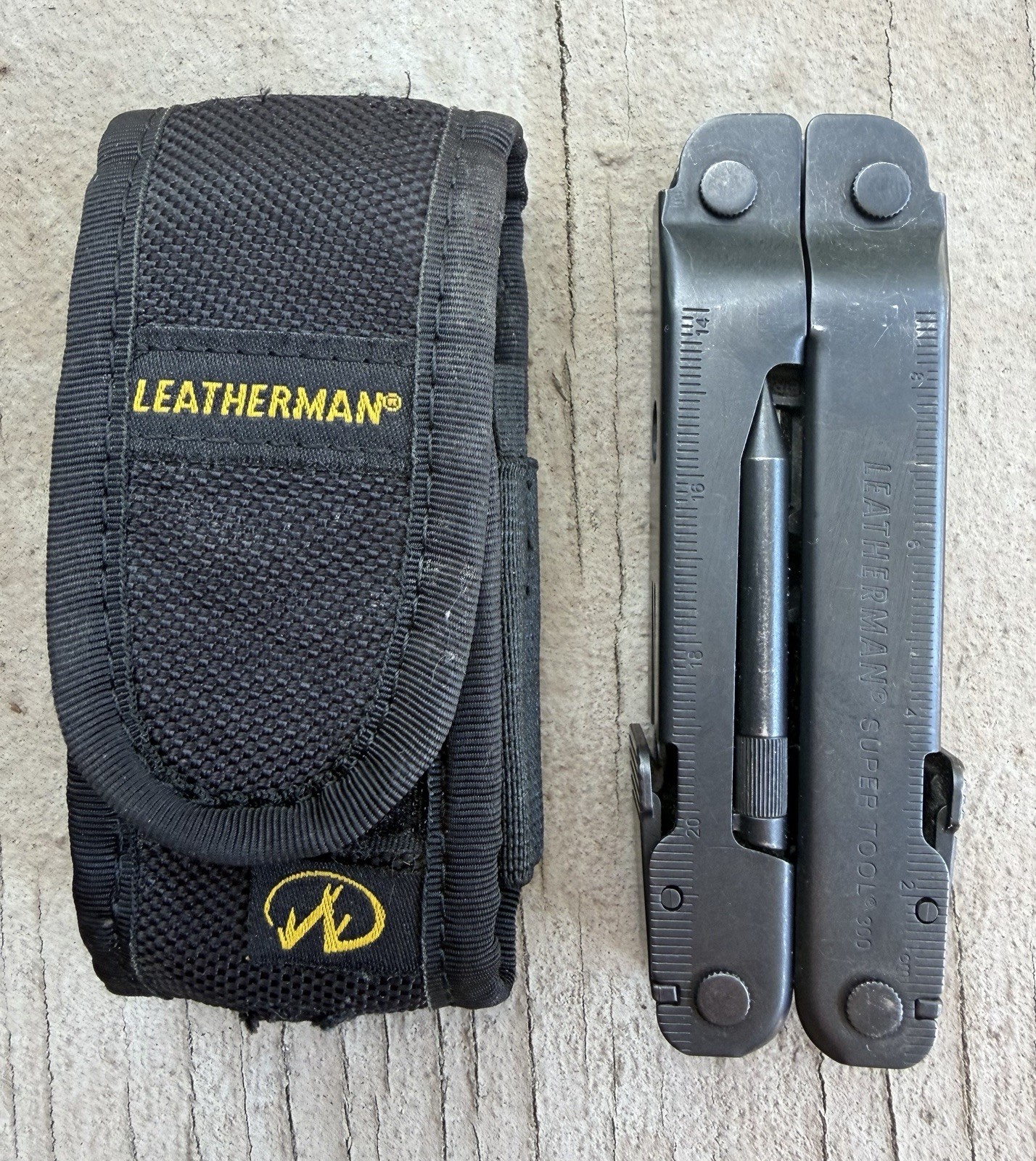 LEATHERMAN SUPER TOOL 300 EOD MULTI-TOOL CARBIDE CUTTERS BLACK OXIDE W/POUCH