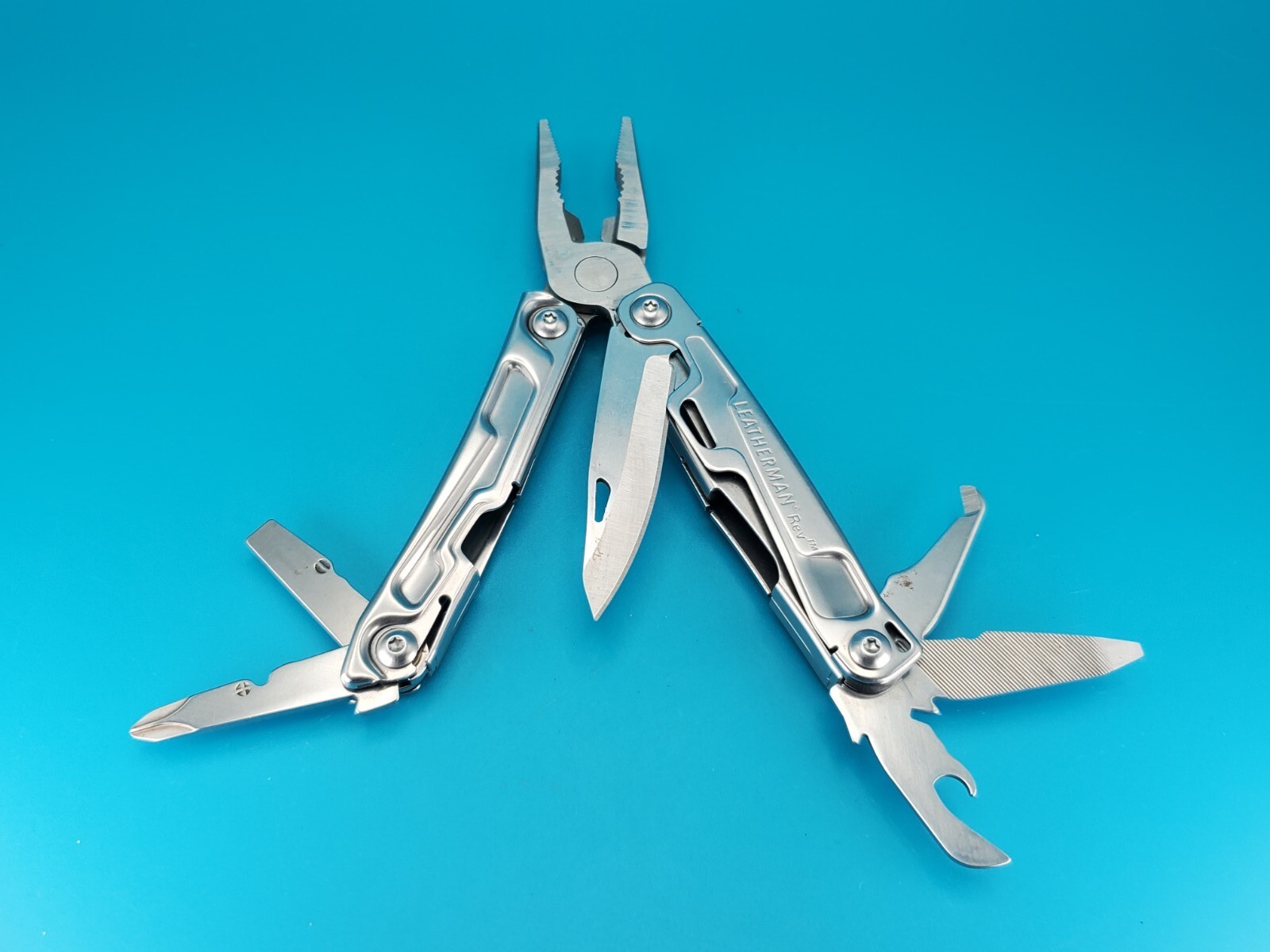 Leatherman Rev 3.8″ Multi-Tool, Stainless!