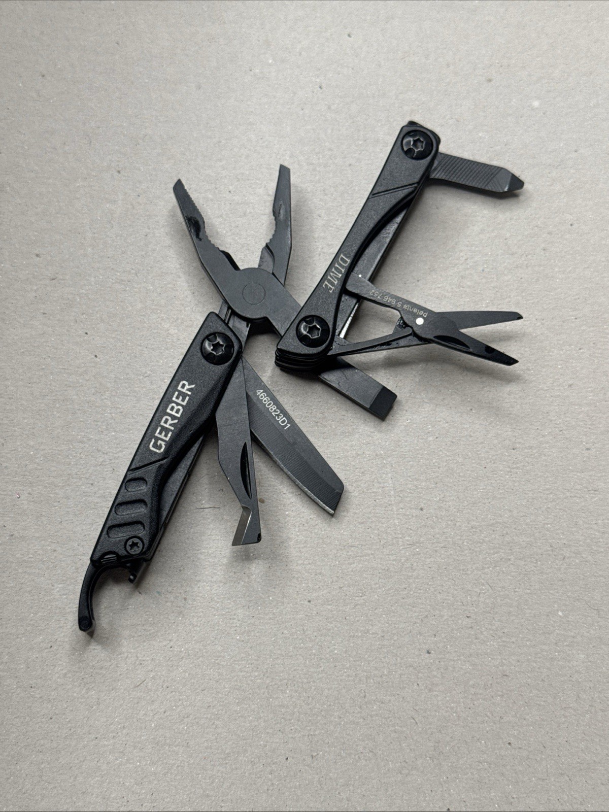 Black Gerber Dime Mini Multi-Tool, Knife- Pliers-Scissors
