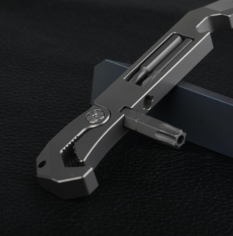 TC4 Titanium Crowbar Pry Bar Wrench Spanner EDC Tool Bottle Opener Clip Gift