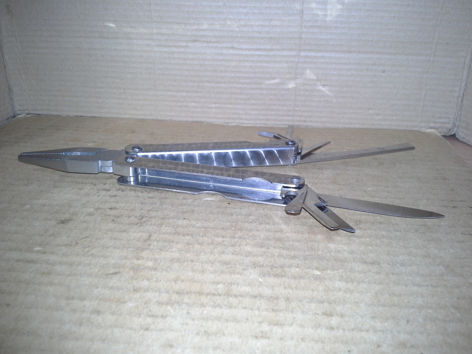 Sheffield Stainless multi tool Made in China Working , VGC