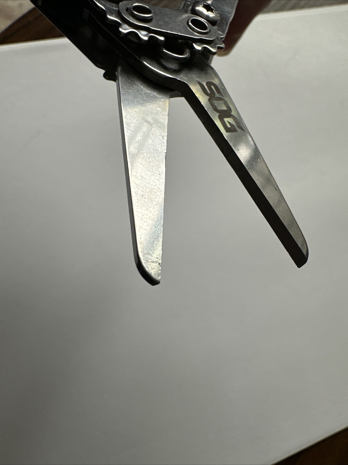 SOG Crosscut Multi Tool Scissors Knife File Tweezer Excellent Used Condition