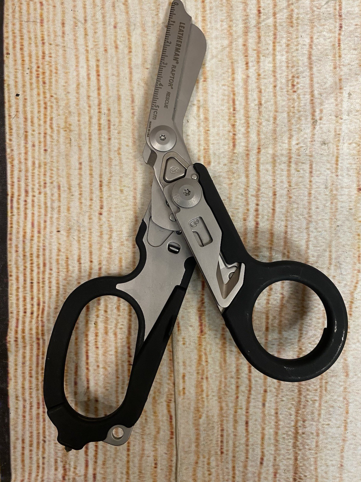 Leatherman Raptor Rescue Shears emergency Tool Hook w/ Sheath USA Black