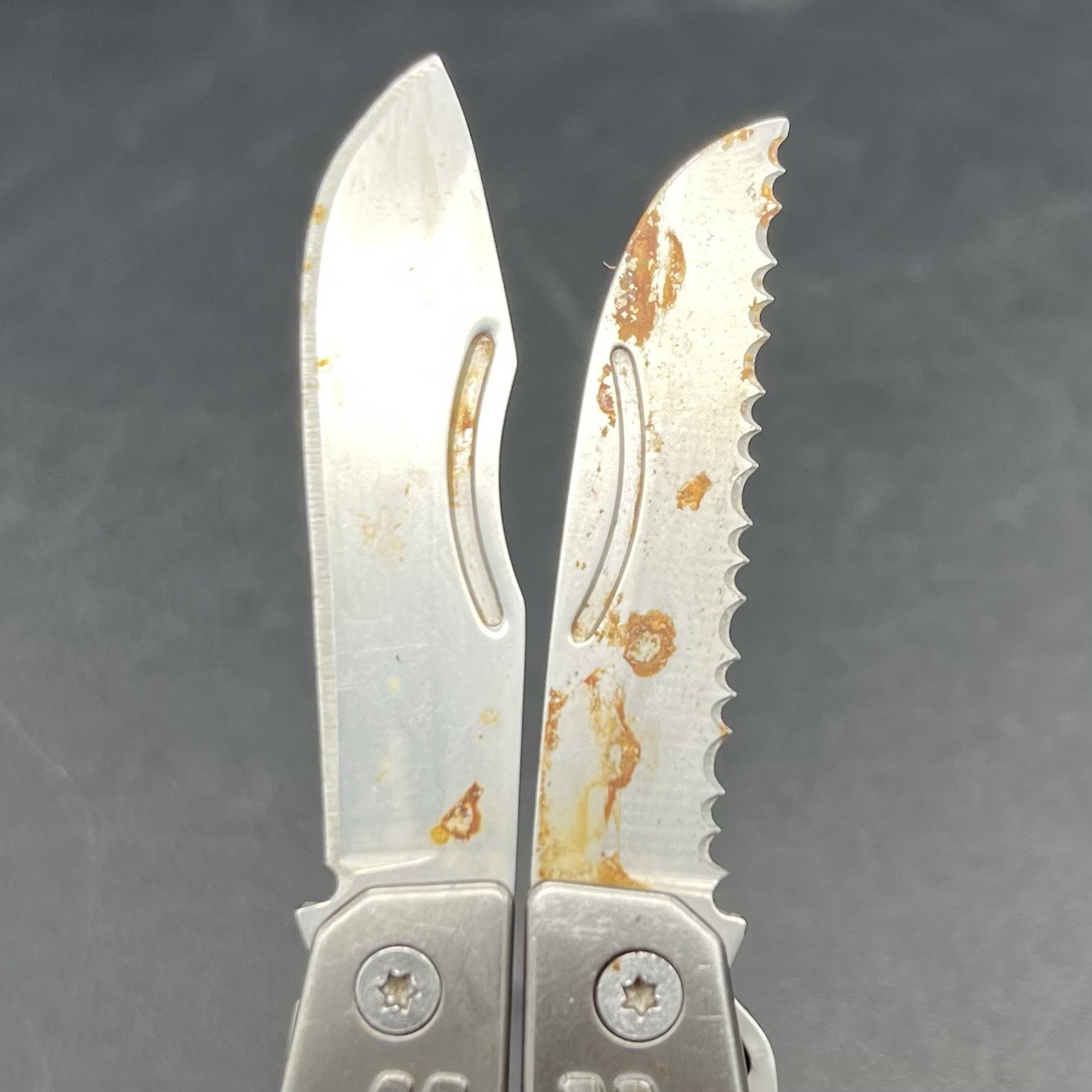 Gerber Bear Grylls Compact Multi-Tool Pliers Knife Tweezers