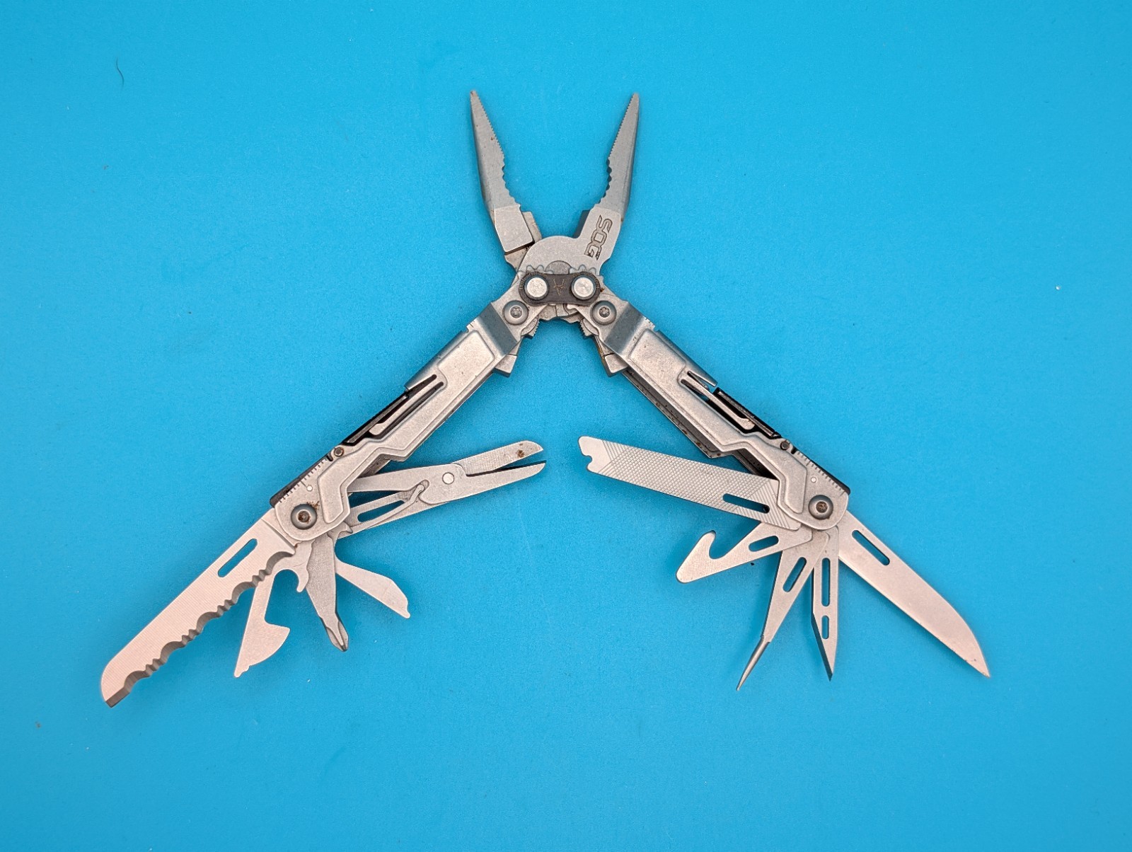 SOG PowerPint Tool Compact Lightweight Silver Multi-Tool!