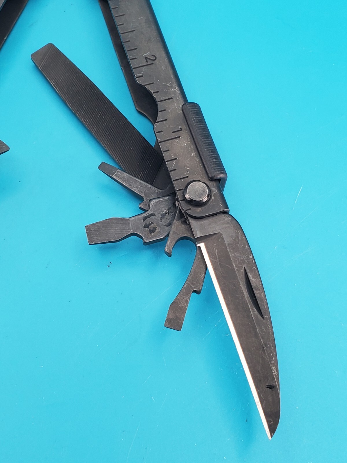 Gerber MP600 Black Oxide Multi-Tool Needle Nose Pliers! With Sheath!